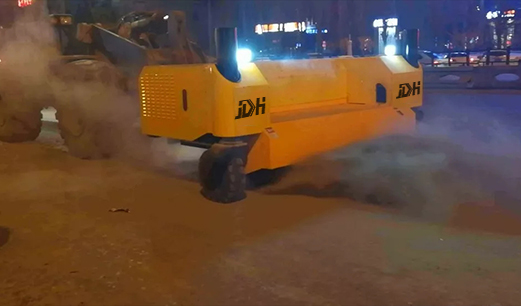 因为有你，这个雪天不在寒冷，除雪保障——米兰在线登录为您服务(图1)